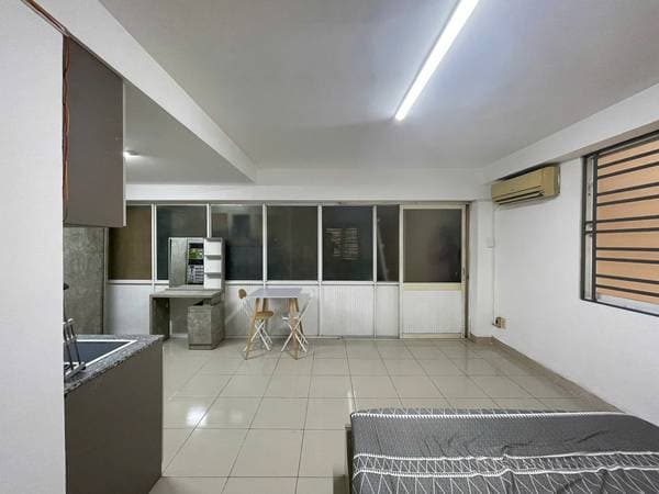 Căn hộ mặt tiền đường Lý Phục Man